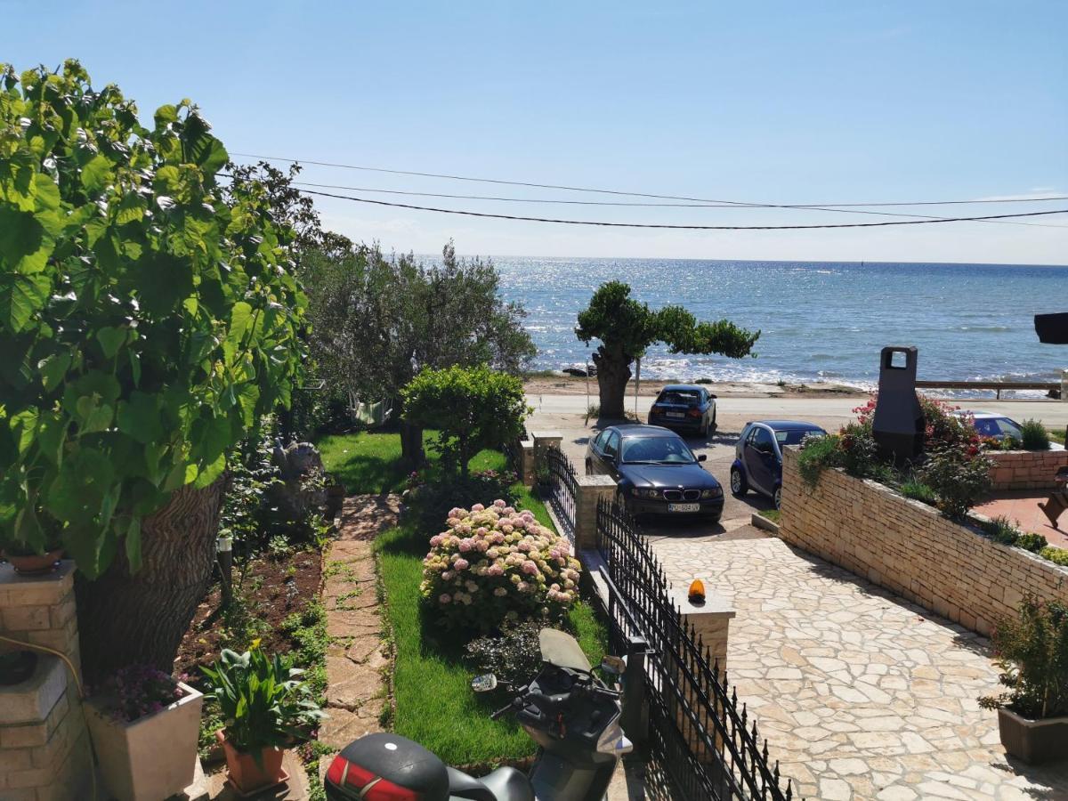 Romantic Apartment For Two On The Sea Zambratija  Eksteriør billede